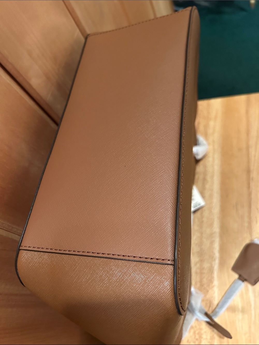 Michael Kors Jet Set Travel - Picture 8 of 12